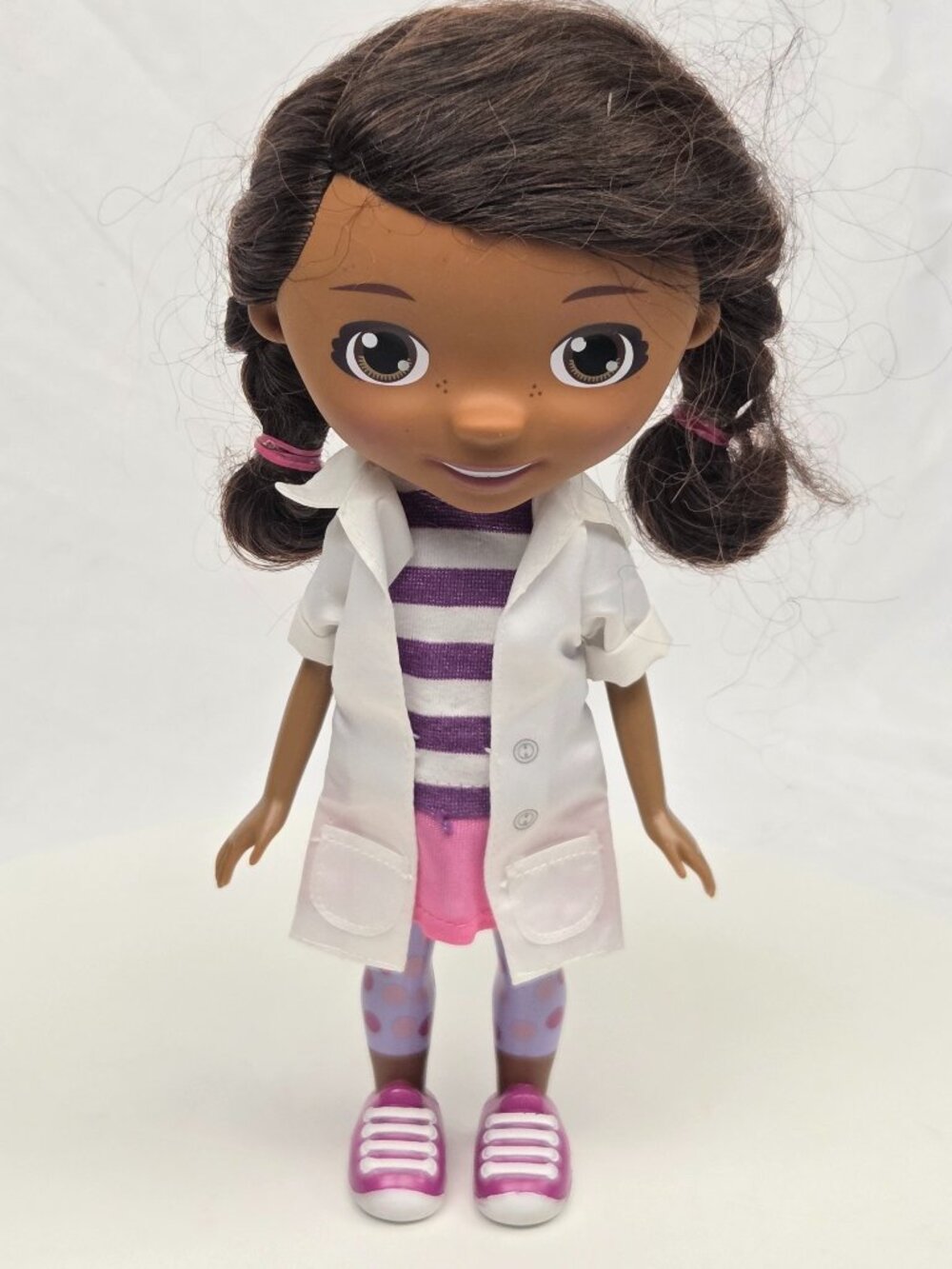 Disney Doc McStuffins 11 inch talking plastic doll Toy